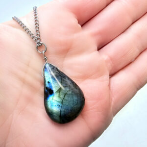 Labradorite Polished Flashy Tear Necklace
