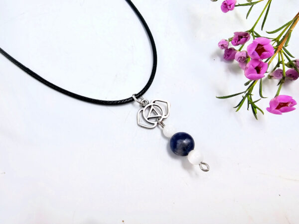 Third Eye Chakra Necklace - Sodalite - Image 2