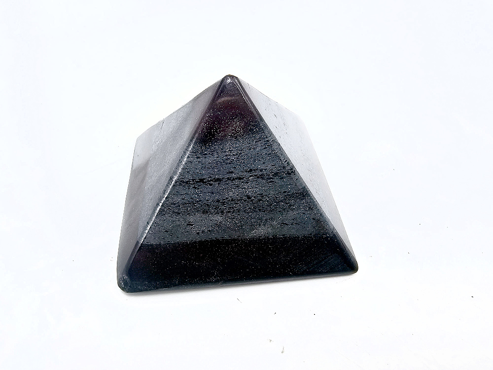 Ancestralite Pyramid (4cm) Ancestralite Pyramid (4cm)