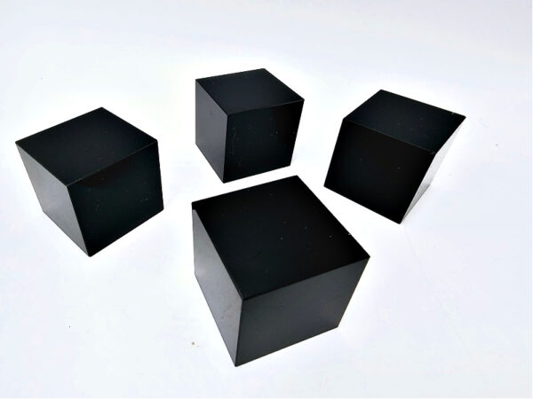 Black Obsidian Cube (3cm)