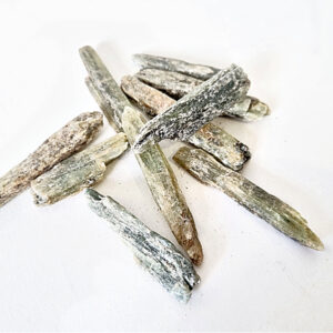 Green Kyanite Blades (4-6cm)
