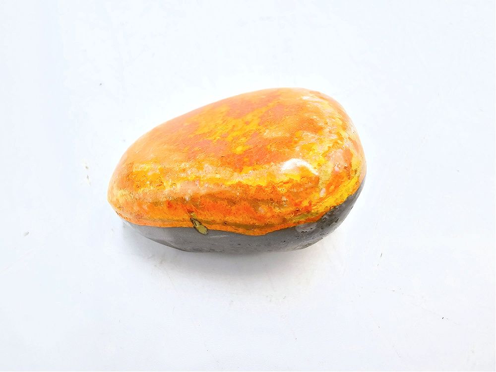 Bumble Bee Jasper Polished C (23g) Bumble Bee Jasper Polished C (23g)