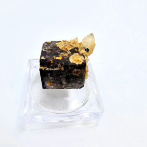 Okorusu Fluorite V (5.6g) Sand Inclusions