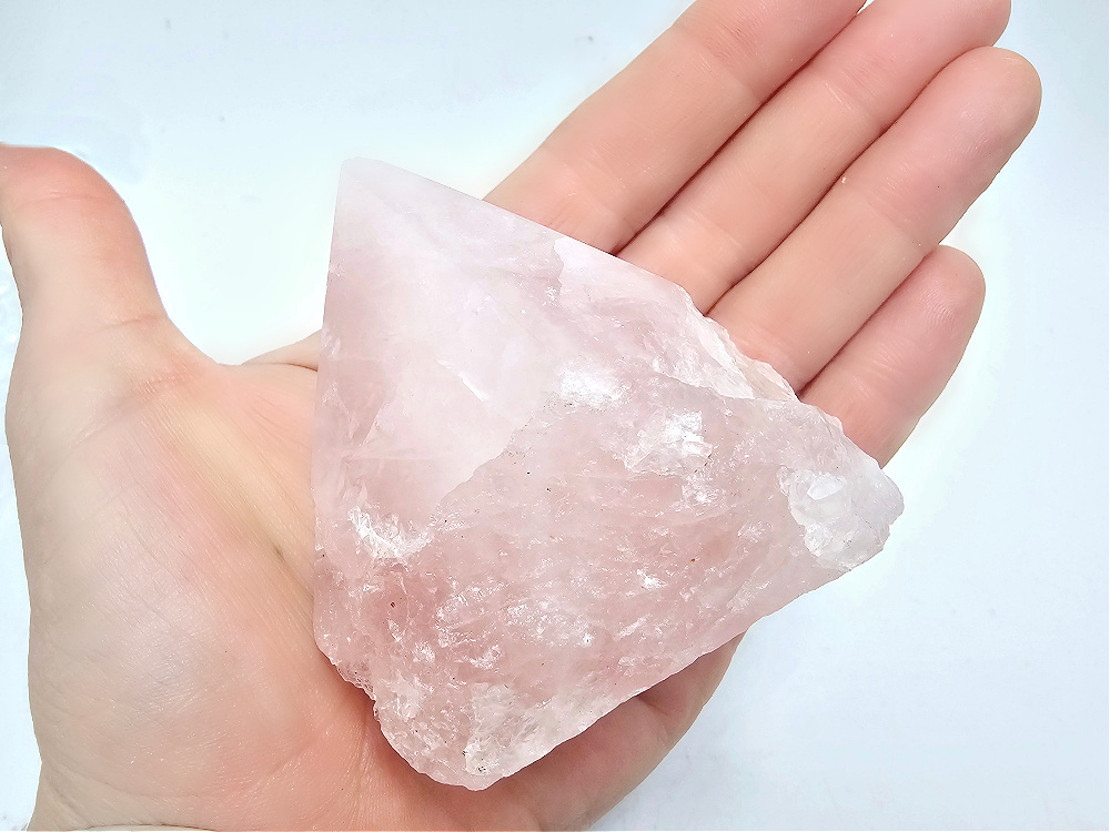 Rose Quartz Point - Flat Base A (234g) Rose Quartz Point - Flat Base A (234g)