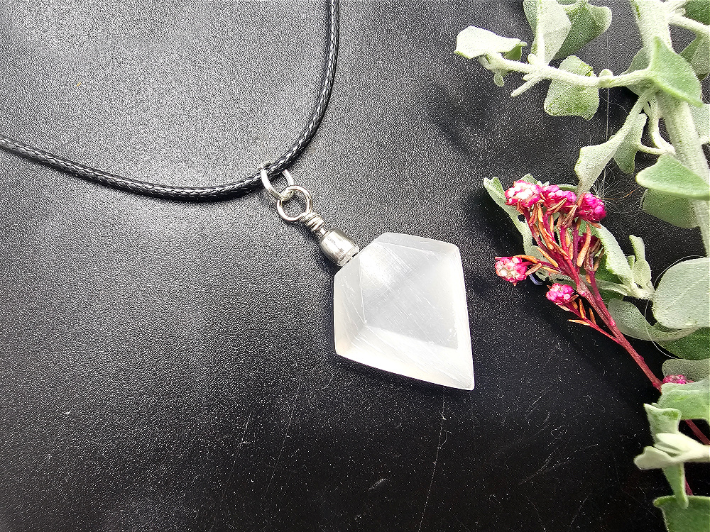 Selenite Diamond Shape Necklace Selenite Diamond Shape Necklace