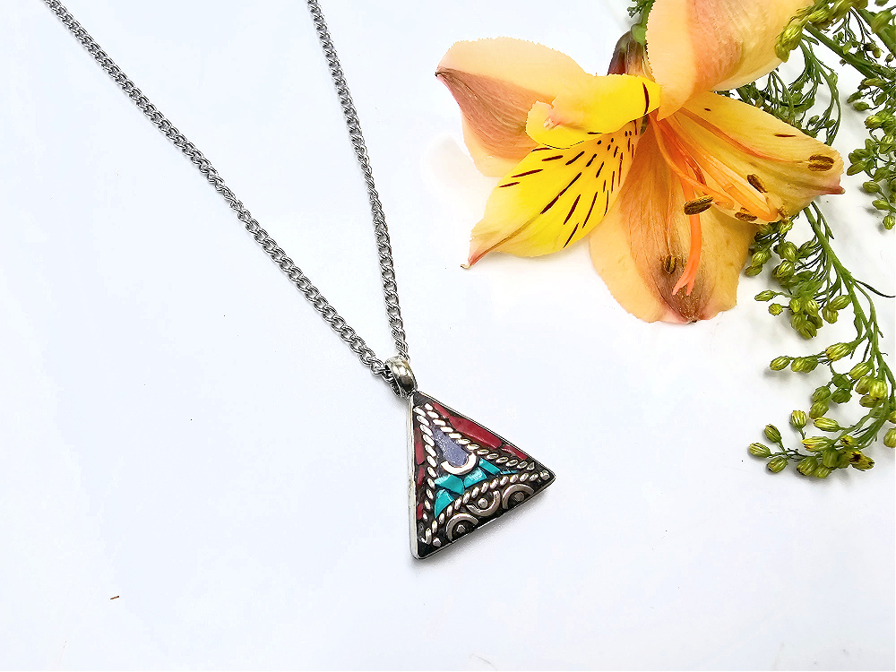 Tibetan Necklace Triangle Dot Tibetan Necklace Triangle Dot