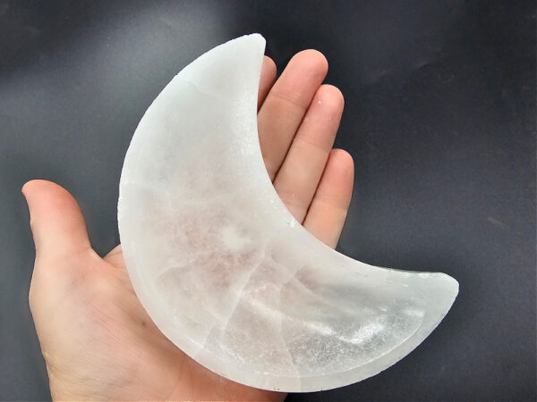 Selenite Moon Bowl (10cm) - Image 2