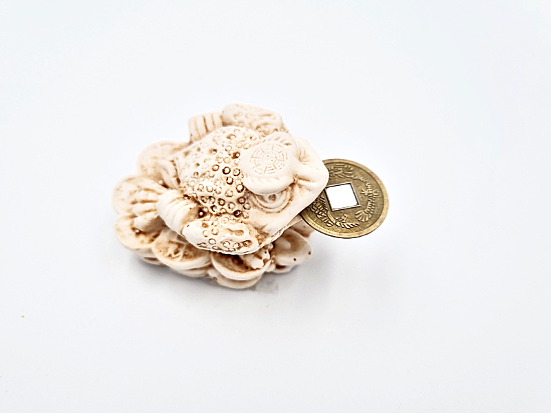 Mini Money Frog Statue White 4cm Mini Money Frog Statue White 4cm