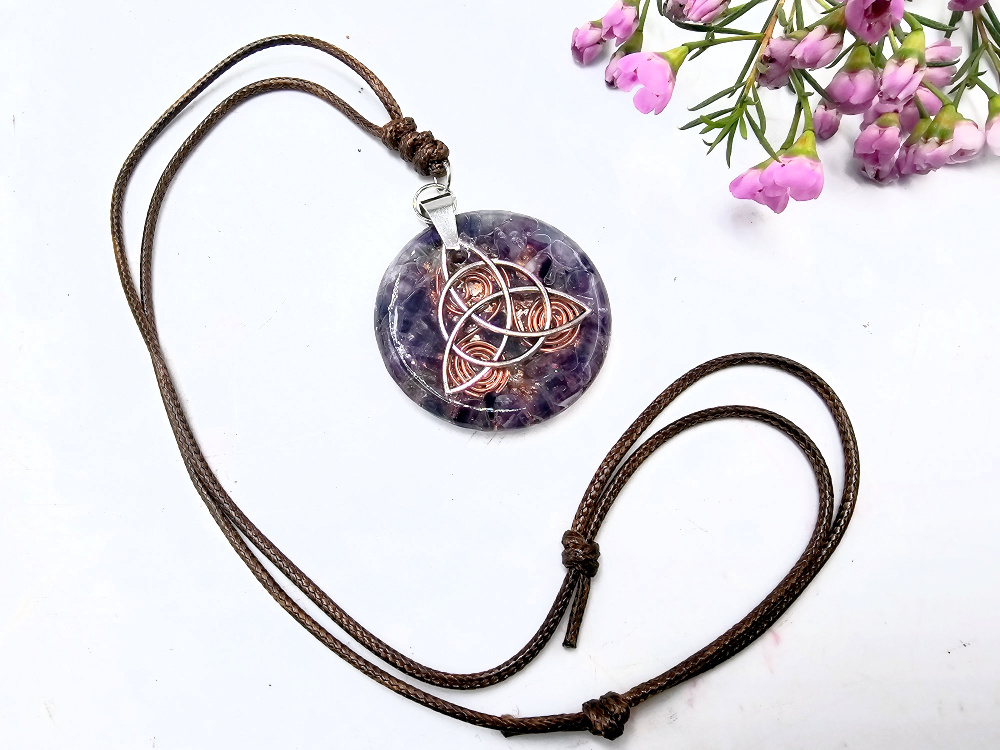 Celtic Knot Orgonite Necklace Celtic Knot Orgonite Necklace - Image 3