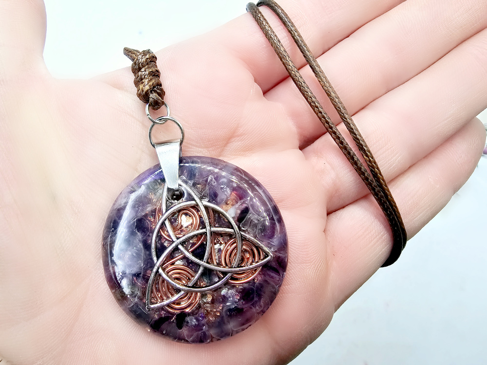 Celtic Knot Orgonite Necklace Celtic Knot Orgonite Necklace - Image 2