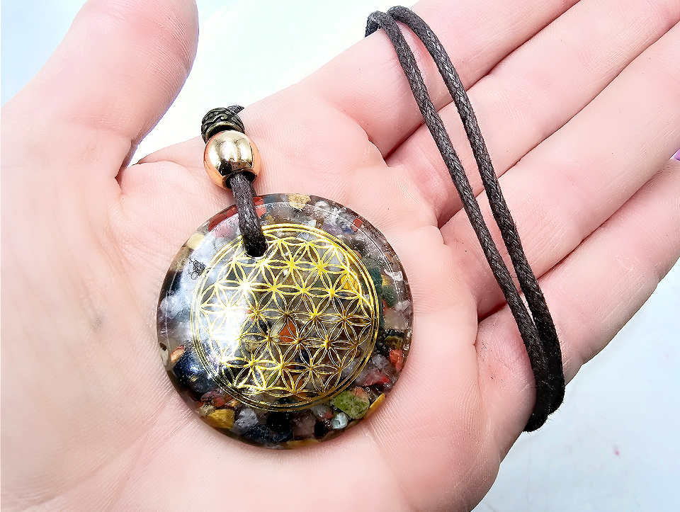 Flower Of Life Orgonite Necklace Flower Of Life Orgonite Necklace - Image 3