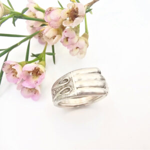 Mystic Shield Vintage Spoon Ring M