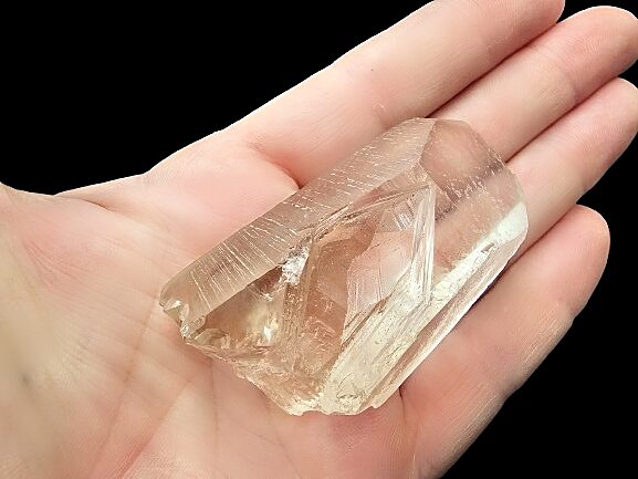 Smoky Lemurian Quartz Rough Point M (76g) Giant Key Smoky Lemurian Quartz Rough Point M (76g) Giant Key - Image 2