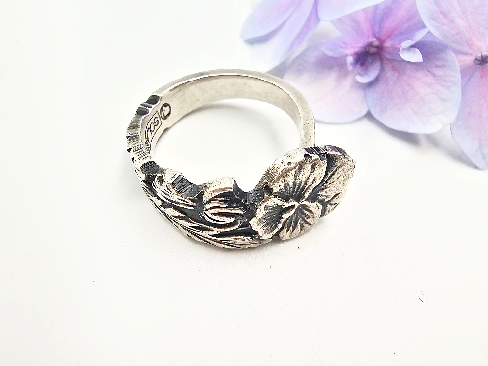 Viooltje Flower Vintage Spoon Ring Viooltje Flower Vintage Spoon Ring - Image 2