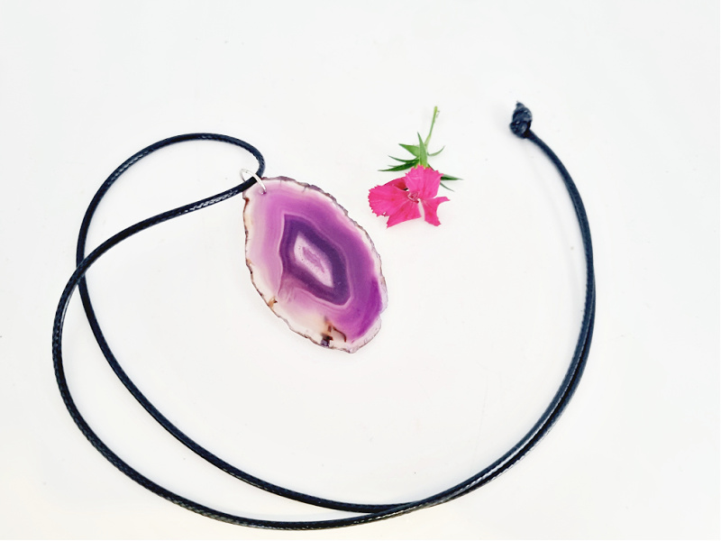 Purple Agate Slice Necklace Purple Agate Slice Necklace - Image 2