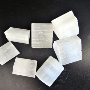 Ulexite TV Stone (3-4cm)