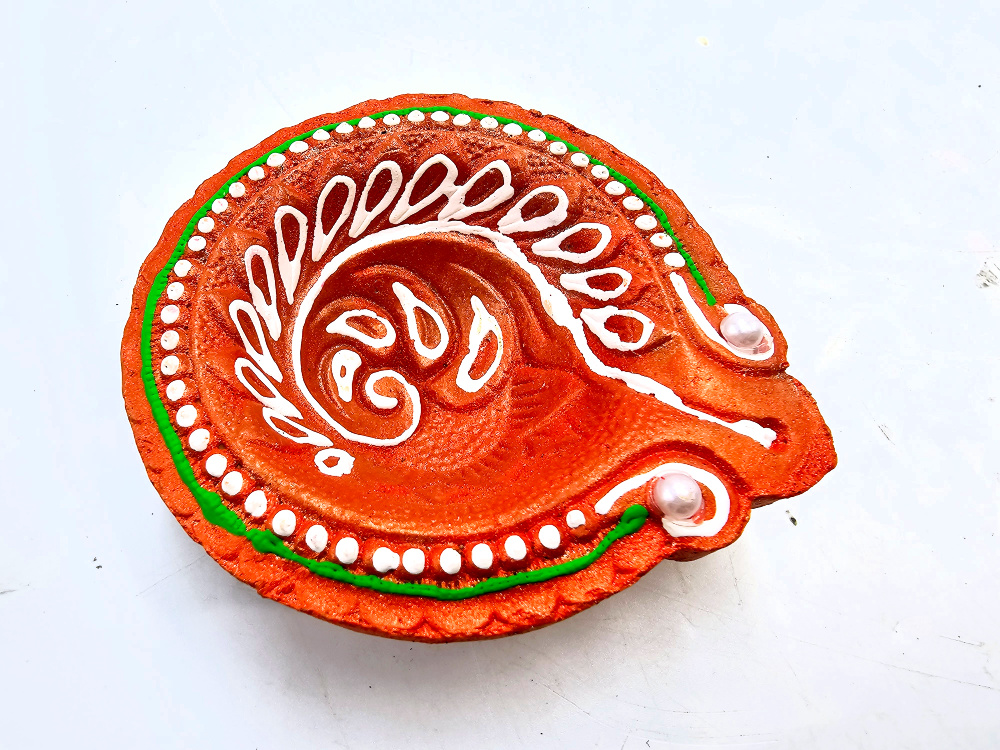 Clay Diya Pot Fancy - Orange Round Leaf (Single) Clay Diya Pot Fancy - Orange Round Leaf (Single)