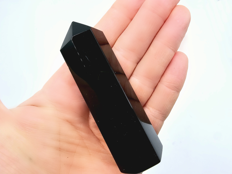 Black Obsidian Crystal Point (8-10cm) Black Obsidian Crystal Point (8-10cm) - Image 2