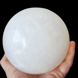 Giant Quartz Sphere (2.9kg)
