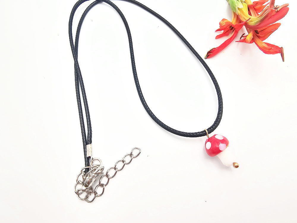 Mini Mushroom Necklace (1.5cm) Mini Mushroom Necklace (1.5cm) - Image 2