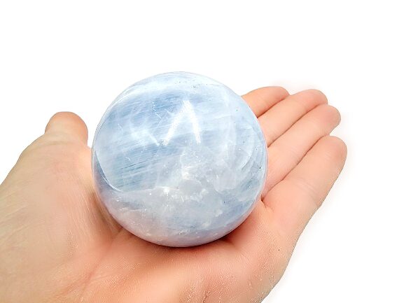 Blue Calcite Sphere A (218g) Blue Calcite Sphere A (218g)