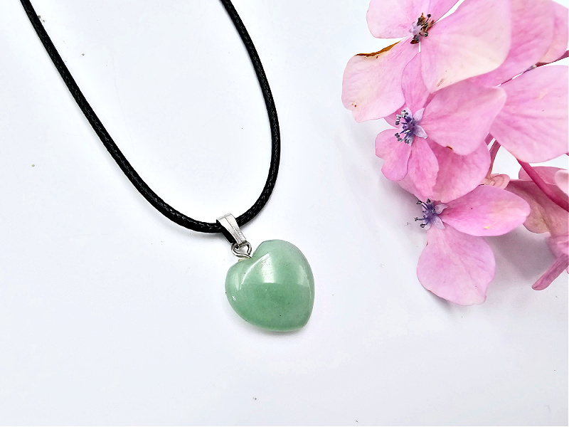 Green Aventurine Heart Necklace (1.5cm) Green Aventurine Heart Necklace (1.5cm)
