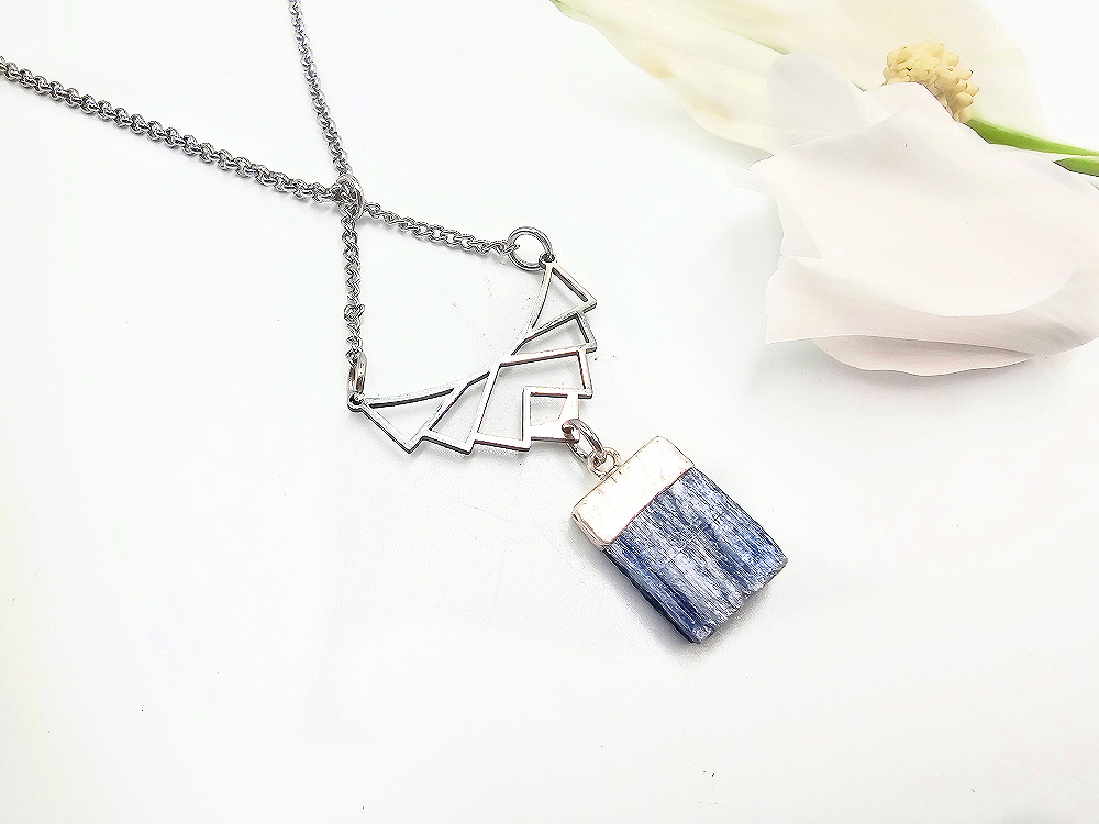 Geometric Crystal Necklace Kyanite Flair Geometric Crystal Necklace Kyanite Flair