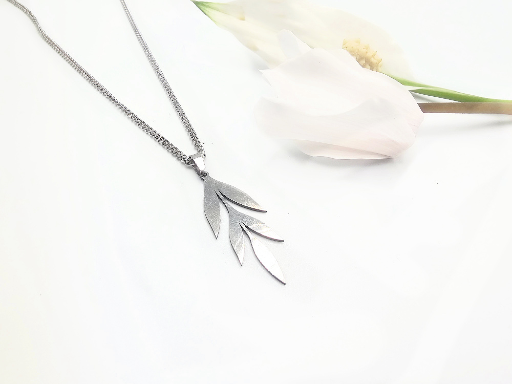 Geometric Crystal Necklace Leaf Drops Geometric Crystal Necklace Leaf Drops