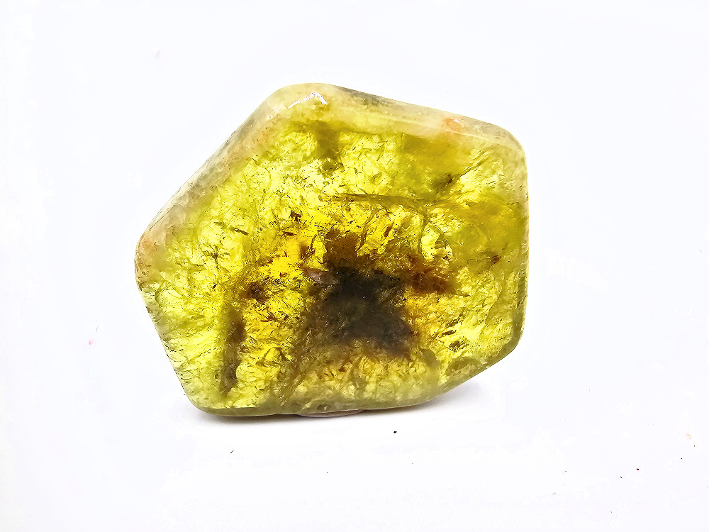 Green Garnet Polished Slice D (29g) Green Garnet Polished Slice D (29g)