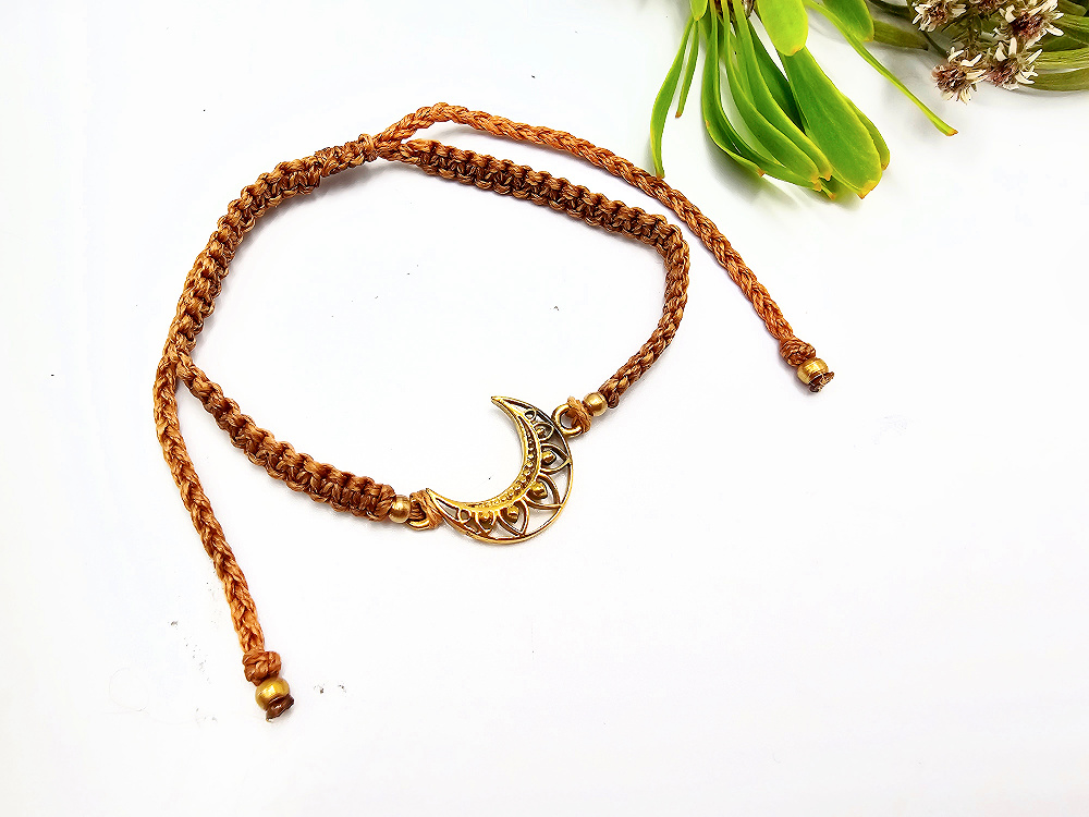 Macramé Brass Bangle Crescent Moon (Brown) Macramé Brass Bangle Crescent Moon (Brown)