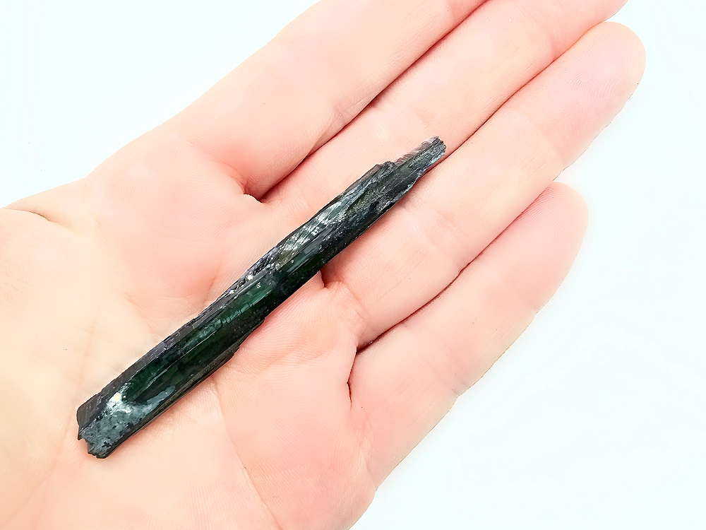 Vivianite Blade A (8g) Vivianite Blade A (8g) - Image 2