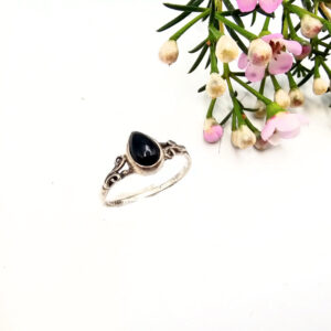 Black Onyx Fancy Tear Ring (925 Silver) S