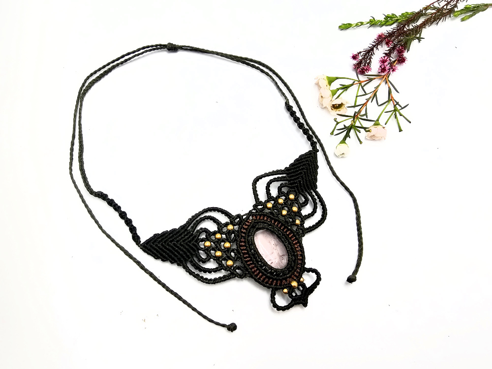 Choker Necklace Macrame Rose Quartz Green Choker Necklace Macrame Rose Quartz Green