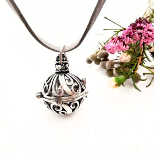 Harmony Bell Enchanted Round Necklace (W/Brass)