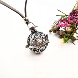 Harmony Bell Flower Layer Round Necklace (W/Brass)