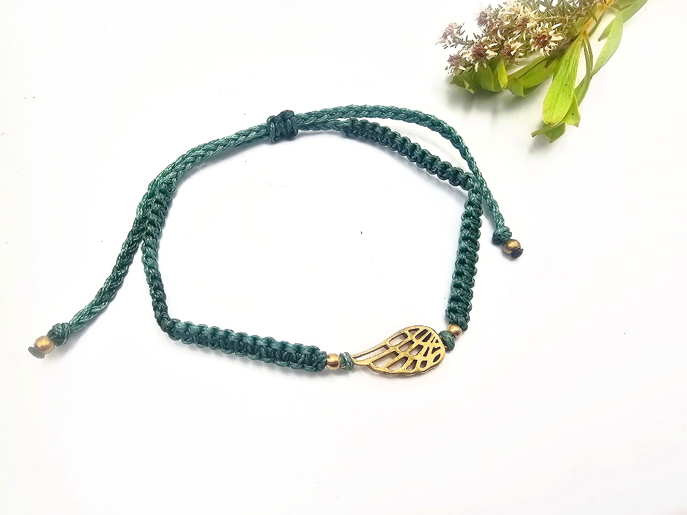 Macramé Brass Bangle Angel Wing (Green) Macramé Brass Bangle Angel Wing (Green)