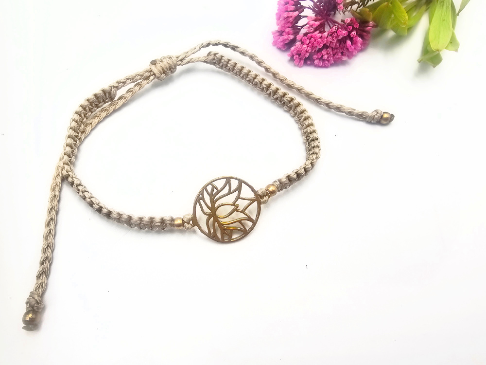 Macramé Brass Bangle Lotus Flower (Khaki) Macramé Brass Bangle Lotus Flower (Khaki)