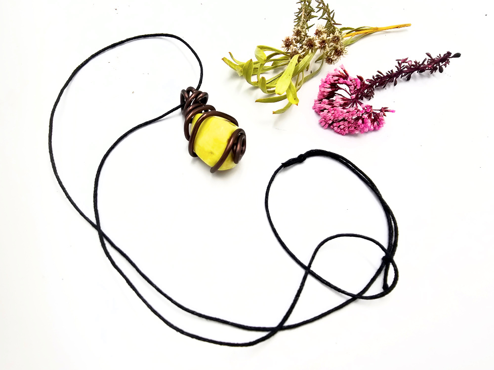 Serpentine Aluminium Wrap Necklace Serpentine Aluminium Wrap Necklace - Image 2