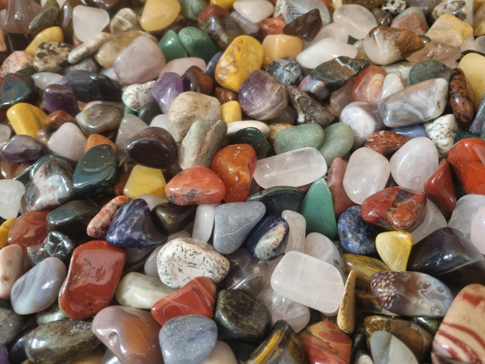 Tumble Stones Mixed Bulk Pack (5kg) Tumble Stones Mixed Bulk Pack (5kg) - Image 2