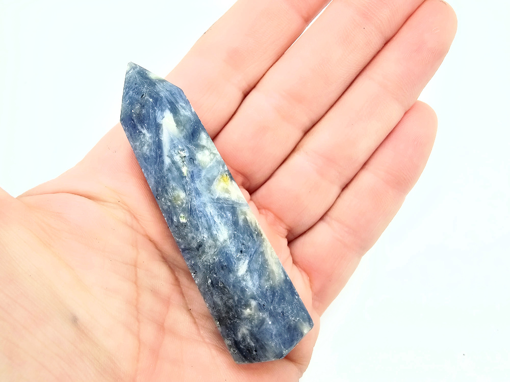 Kyanite Polished Point (7–8cm) Kyanite Polished Point