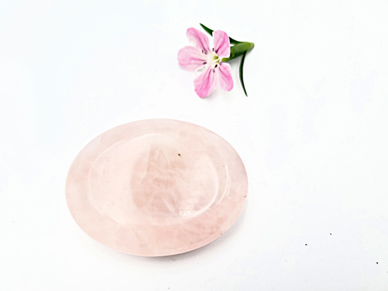 Worry Stone Healing (Rose Quartz) Worry Stone Healing (Rose Quartz) - Image 2