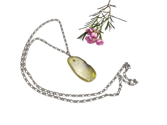 Green Garnet Polished Slice Necklace Green Garnet Polished Slice Necklace - Image 2