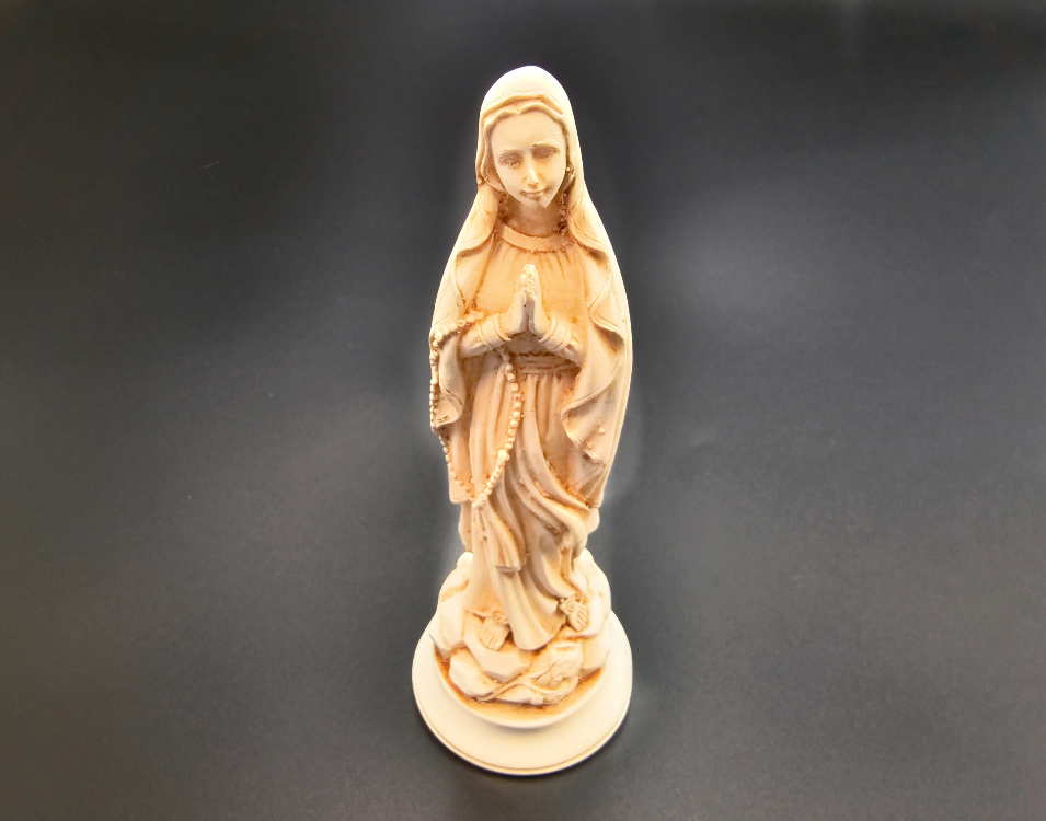 Mother Mary Statue (15cm) Mother Mary Statue (15cm)