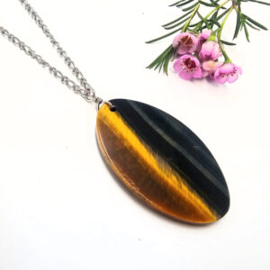 Oval Flashy Blue Tigers Eye Necklace