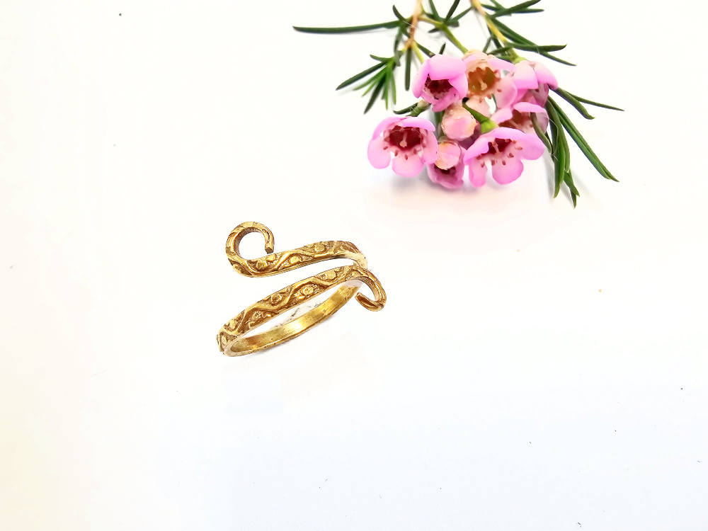 Spellvine Ring (Brass) Spellvine Ring (Brass)