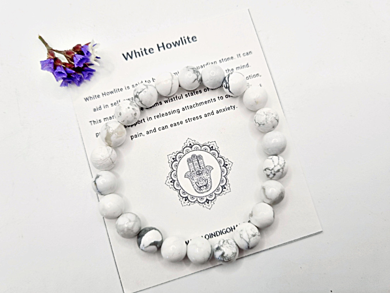 White Howlite Bangle (8mm) White Howlite Bangle (8mm)